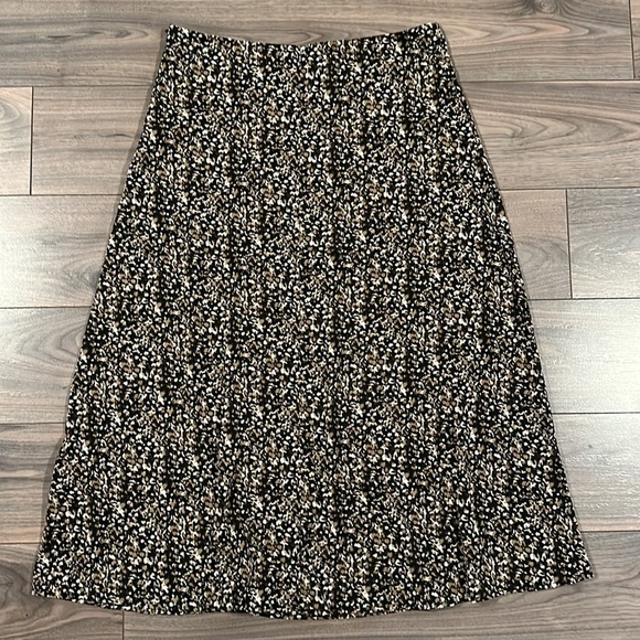 SHEIN High Waisted Skirt with Leg Slit - Picture 2 of 5